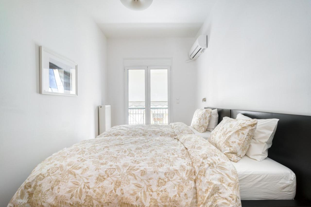 Stylish, Sunny New 2 Bedroom, Prime Central Athens Exterior photo