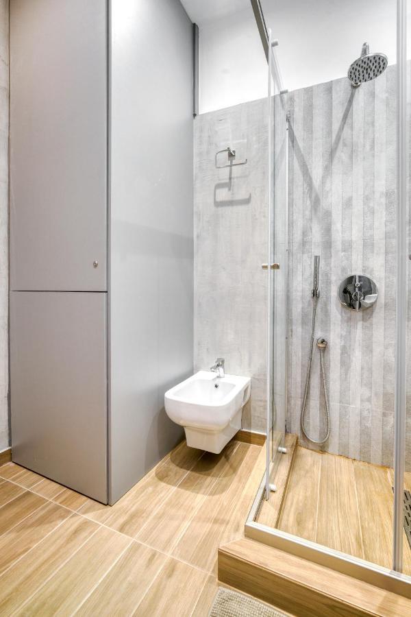 Stylish, Sunny New 2 Bedroom, Prime Central Athens Exterior photo